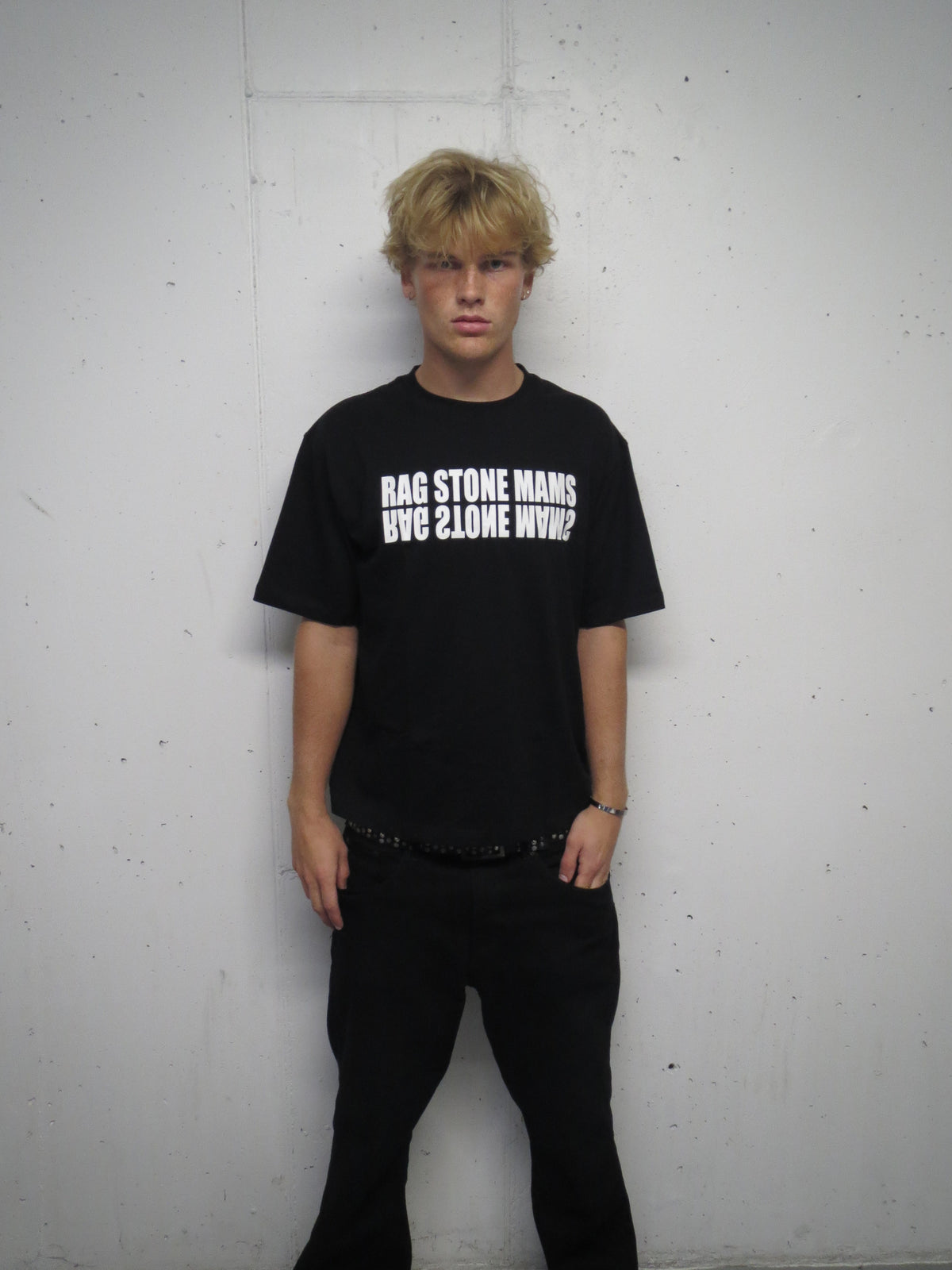 RAGSTONEMAMS T-SHIRT - BLACK